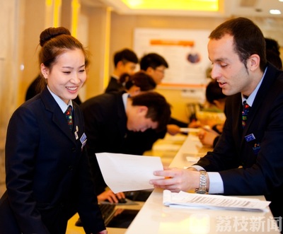 【记者探秘】屡获国赛金牌第一!江苏职校培养的酒店专业学生超给力